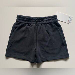 BNWT Lululemon Softstreme High-Rise Short 4"